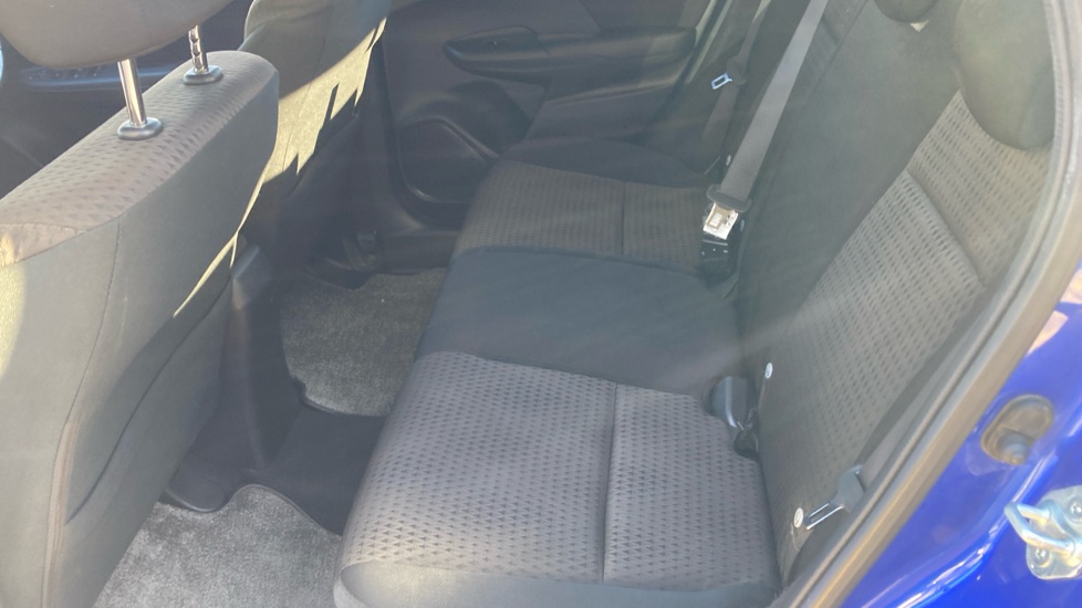Honda Jazz 1.3 i-VTEC EX Navi 5dr CVT Petrol Hatchback - Image 16