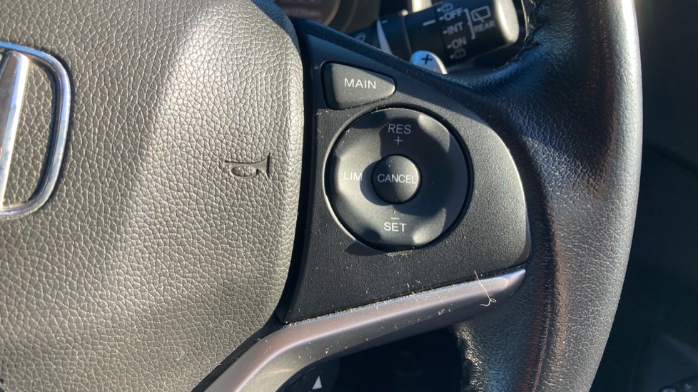 Honda Jazz 1.3 i-VTEC EX Navi 5dr CVT Petrol Hatchback - Image 27