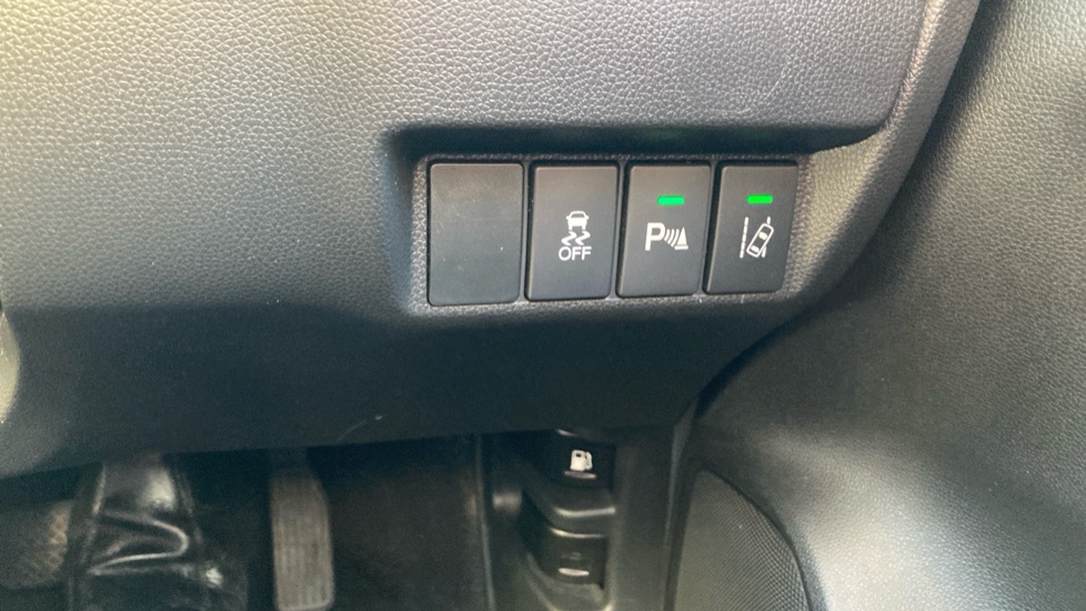 Honda Jazz 1.3 i-VTEC EX Navi 5dr CVT Petrol Hatchback - Image 31