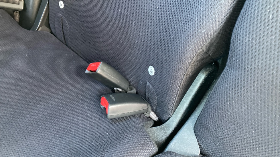 Honda Jazz 1.4 i-VTEC ES Plus 5dr Petrol Hatchback - Image 17