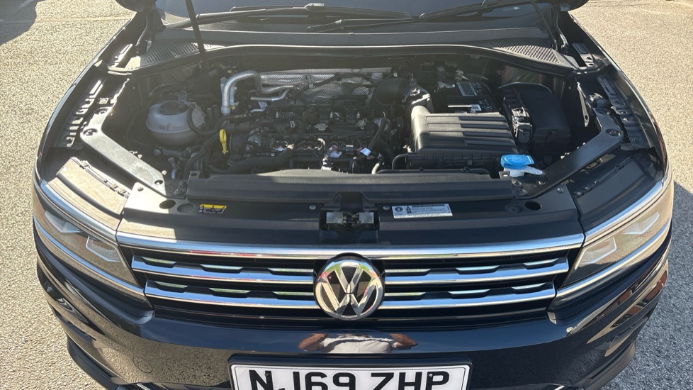 Volkswagen Tiguan 2.0 TSi 190 4Motion SEL 5dr DSG Petrol Estate - Image 8