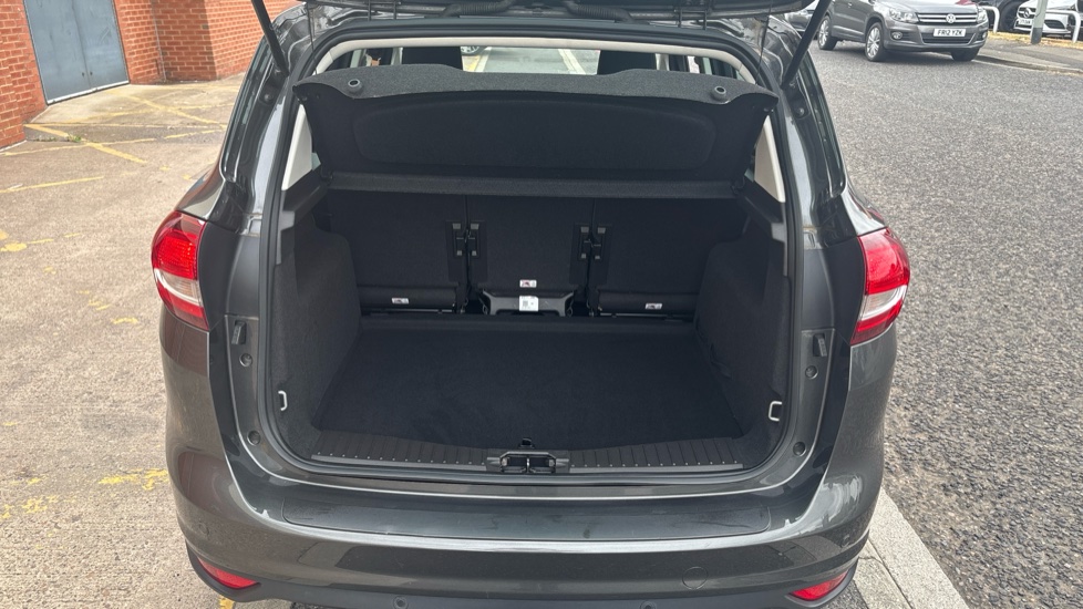 Ford C-MAX 1.0 EcoBoost 125 Titanium 5dr Petrol Estate - Image 4