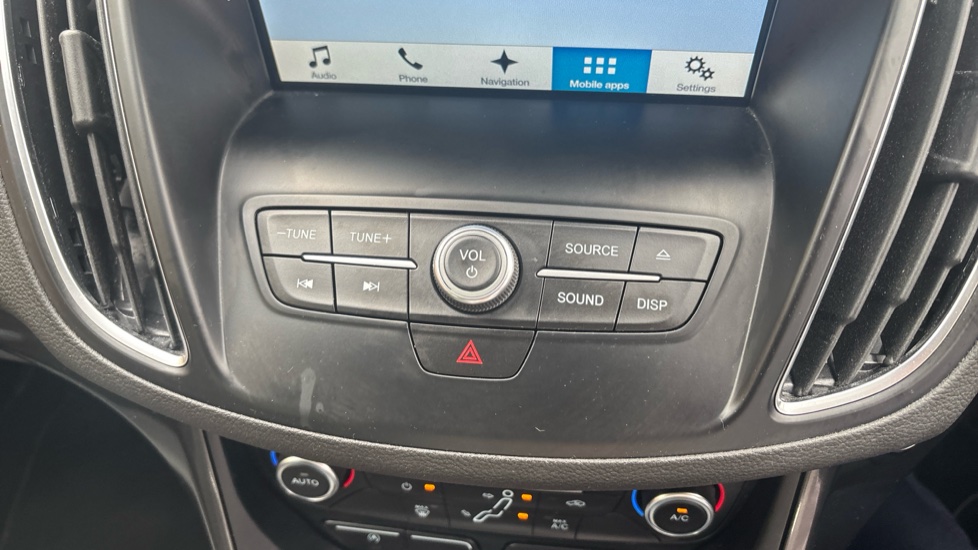Ford C-MAX 1.0 EcoBoost 125 Titanium 5dr Petrol Estate - Image 38