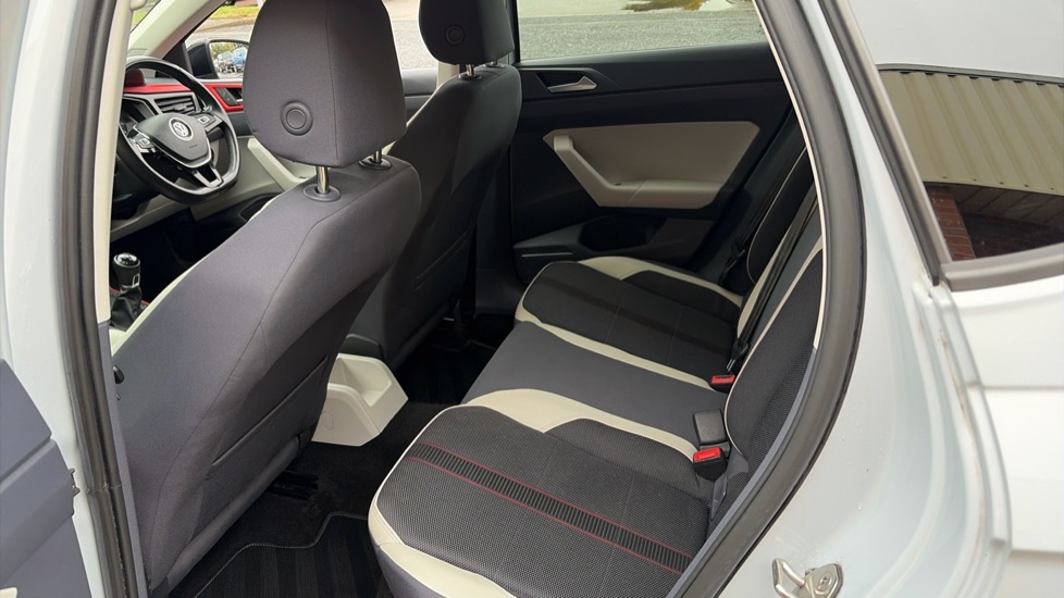 Volkswagen Polo 1.0 TSI 95 Beats 5dr Petrol Hatchback - Image 16