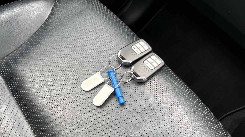 Honda CR-V 2.0 i-VTEC EX 5dr Auto Petrol Estate - Image 20