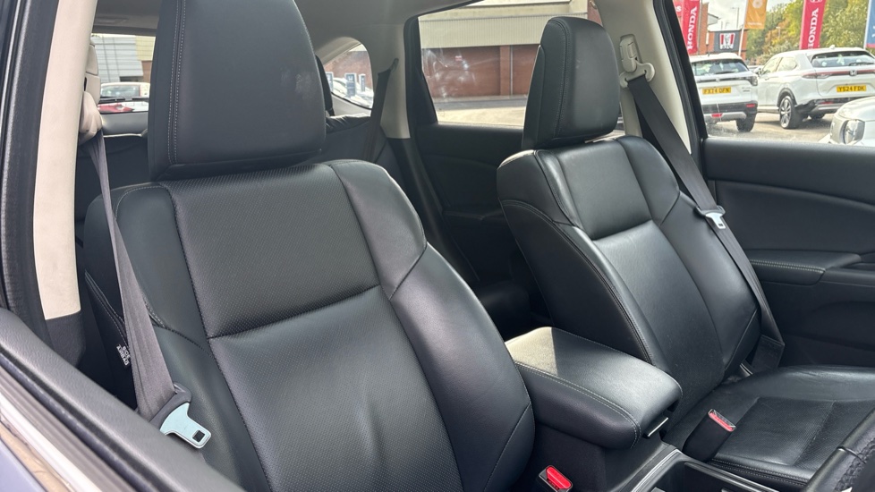 Honda CR-V 2.0 i-VTEC EX 5dr Auto Petrol Estate - Image 36