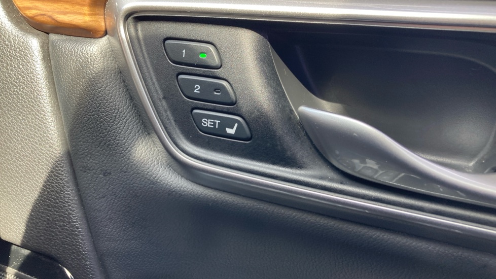 Honda CR-V 1.5 VTEC Turbo EX 5dr CVT Petrol Estate - Image 27