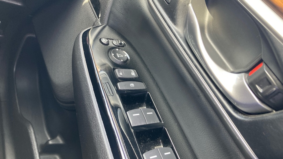 Honda CR-V 1.5 VTEC Turbo EX 5dr CVT Petrol Estate - Image 28