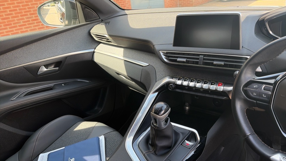 Peugeot 3008 1.5 BlueHDi GT Line 5dr Diesel Estate - Image 14