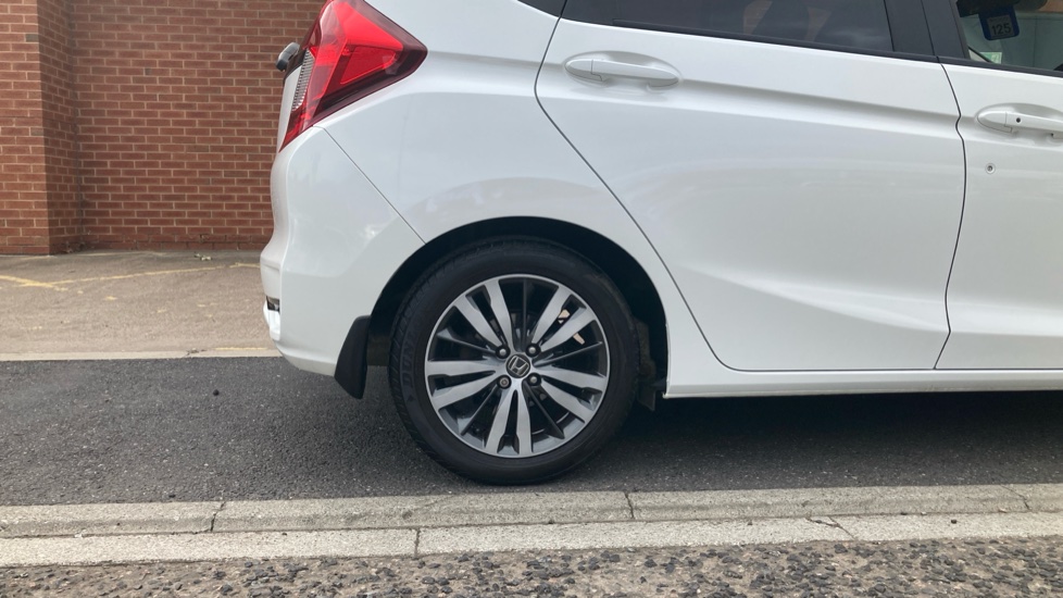 Honda Jazz 1.3 i-VTEC EX Navi 5dr Petrol Hatchback - Image 7