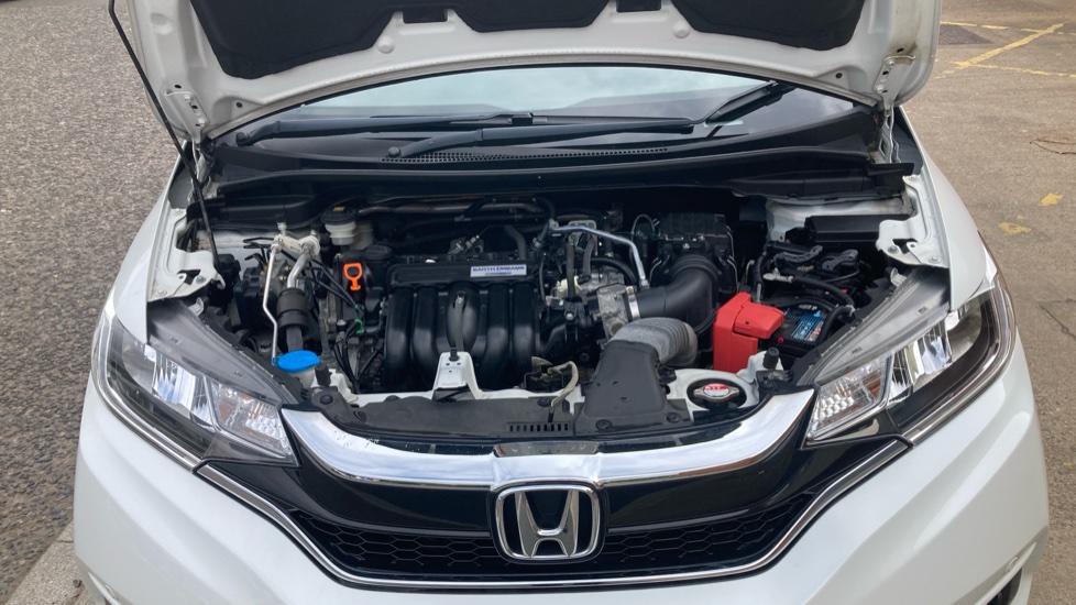 Honda Jazz 1.3 i-VTEC EX Navi 5dr Petrol Hatchback - Image 8
