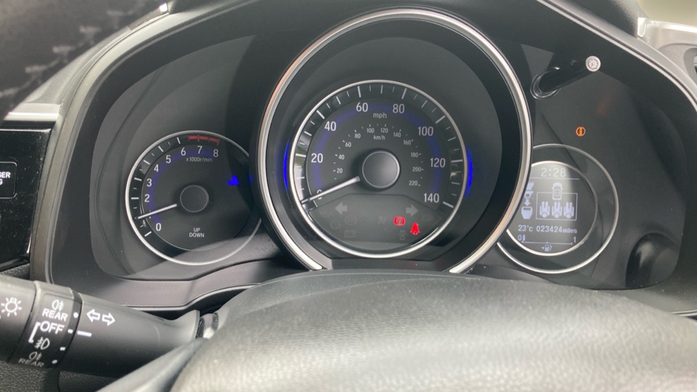 Honda Jazz 1.3 i-VTEC EX Navi 5dr Petrol Hatchback - Image 18