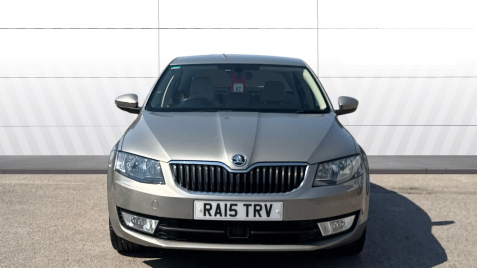 Skoda Octavia 1.4 TSI Elegance 5dr DSG Petrol Hatchback - Image 3