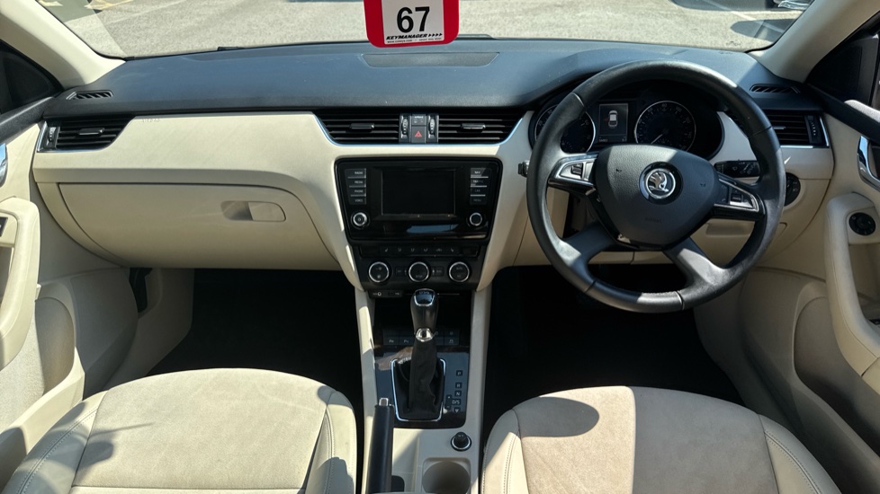 Skoda Octavia 1.4 TSI Elegance 5dr DSG Petrol Hatchback - Image 10