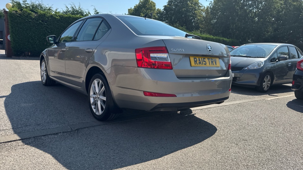 Skoda Octavia 1.4 TSI Elegance 5dr DSG Petrol Hatchback - Image 44