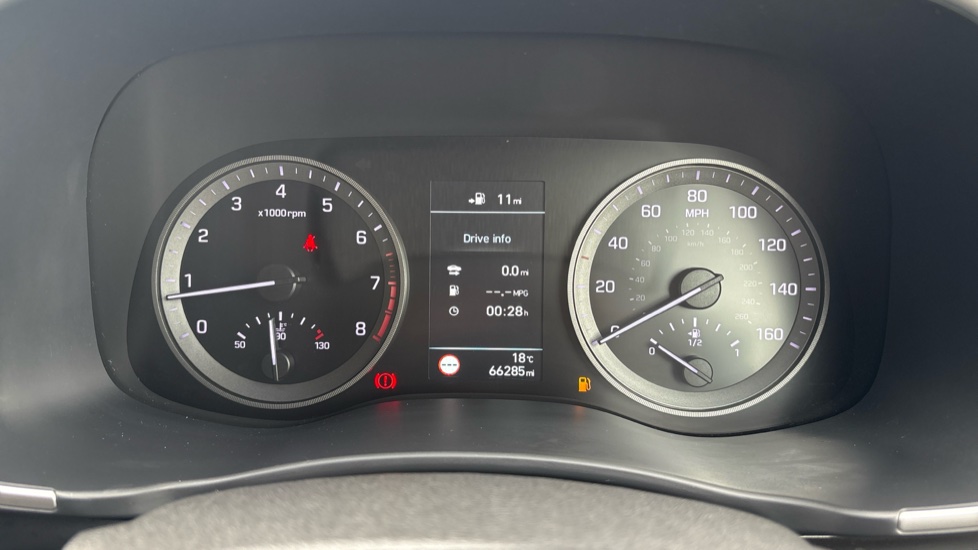 Hyundai TUCSON 1.6 GDi Premium 5dr 2WD Petrol Estate - Image 18