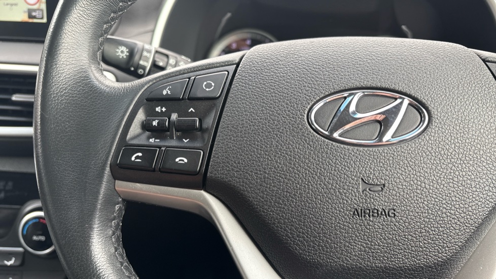 Hyundai TUCSON 1.6 GDi Premium 5dr 2WD Petrol Estate - Image 27