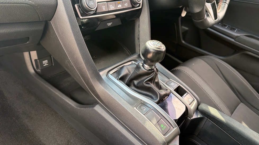 Honda Civic 1.5 VTEC Turbo Sport 5dr Petrol Hatchback - Image 13