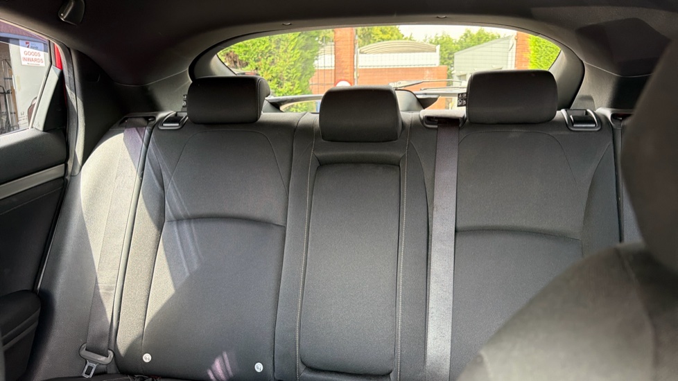 Honda Civic 1.5 VTEC Turbo Sport 5dr Petrol Hatchback - Image 15
