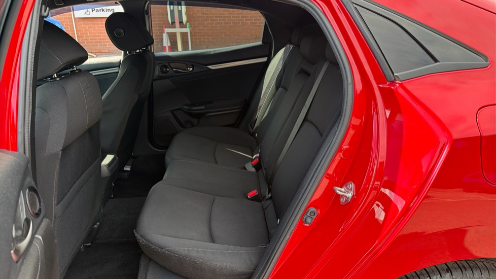 Honda Civic 1.5 VTEC Turbo Sport 5dr Petrol Hatchback - Image 16