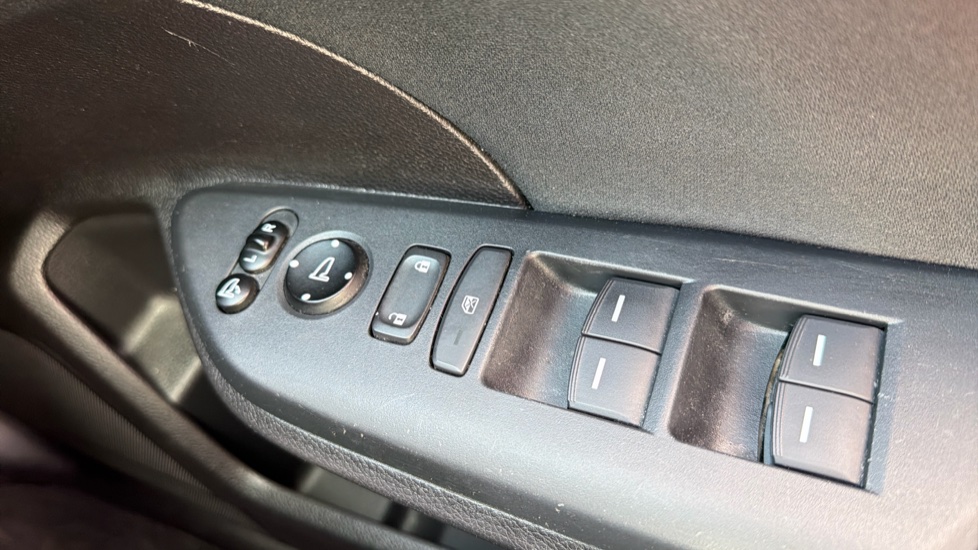 Honda Civic 1.5 VTEC Turbo Sport 5dr Petrol Hatchback - Image 22