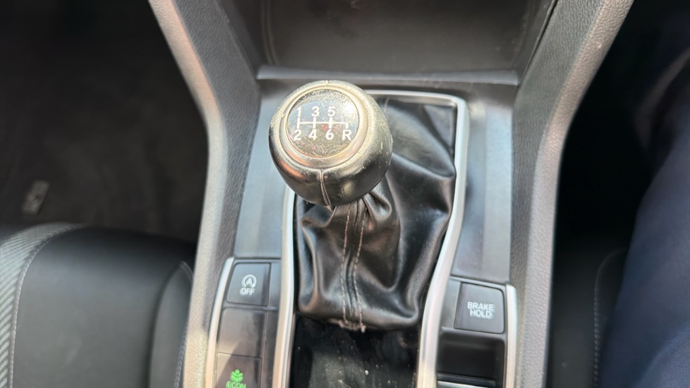 Honda Civic 1.5 VTEC Turbo Sport 5dr Petrol Hatchback - Image 27