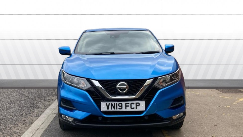 Nissan Qashqai 1.3 DiG-T Acenta Premium 5dr Petrol Hatchback - Image 3