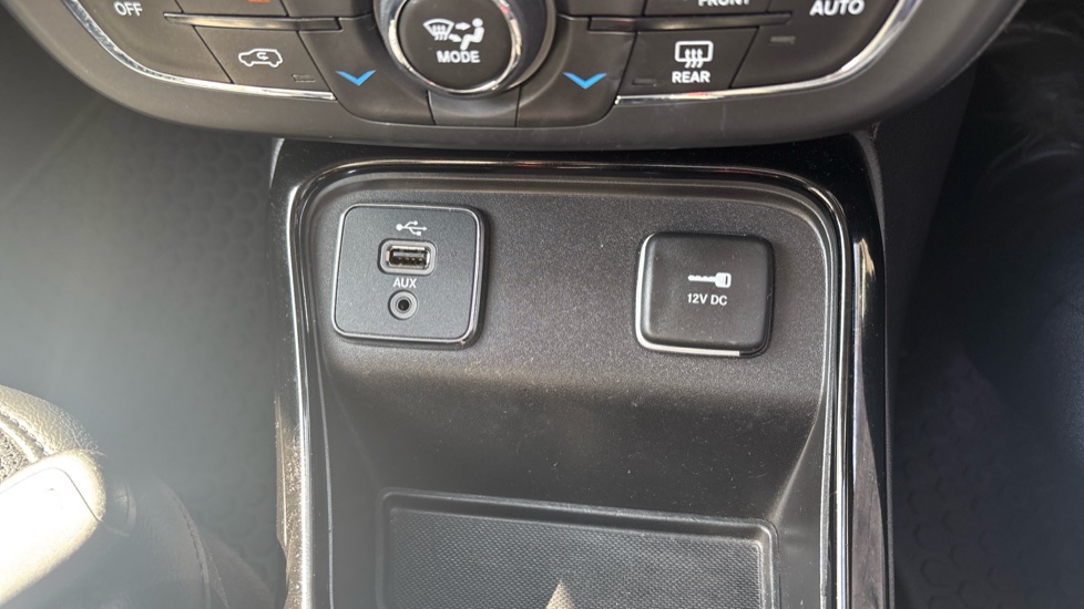 Jeep Compass 1.4 Multiair 140 Limited 5dr [2WD] Petrol Station Wagon - Image 38