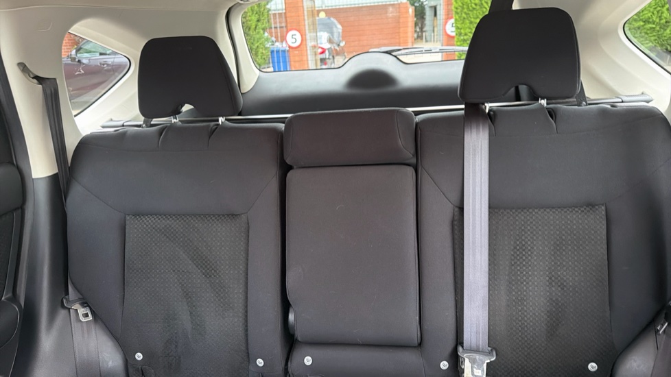 Honda CR-V 1.6 i-DTEC 160 SE Plus 5dr Auto [Nav] Diesel Estate - Image 15