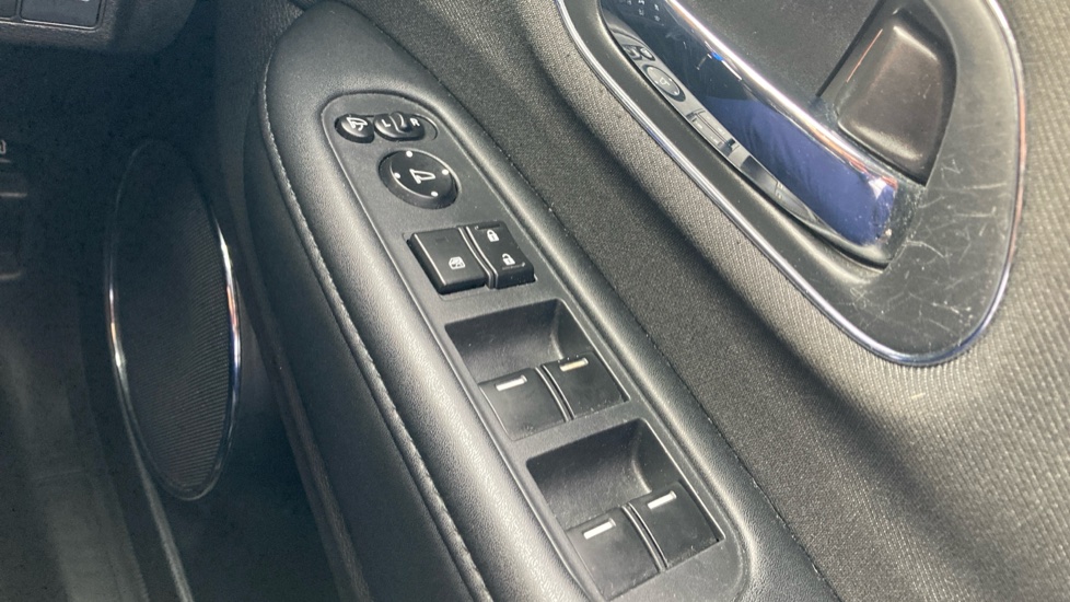Honda HR-V 1.5 i-VTEC SE 5dr Petrol Hatchback - Image 30
