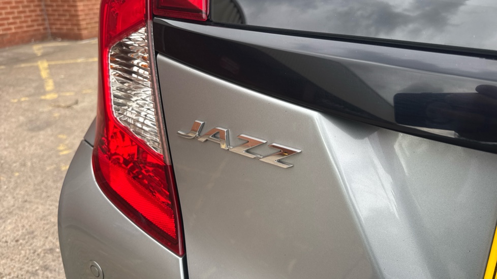 Honda Jazz 1.3 i-VTEC EX 5dr CVT Petrol Hatchback - Image 39