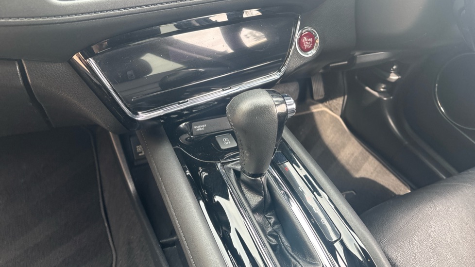 Honda HR-V 1.5 i-VTEC EX CVT 5dr Petrol Hatchback - Image 13