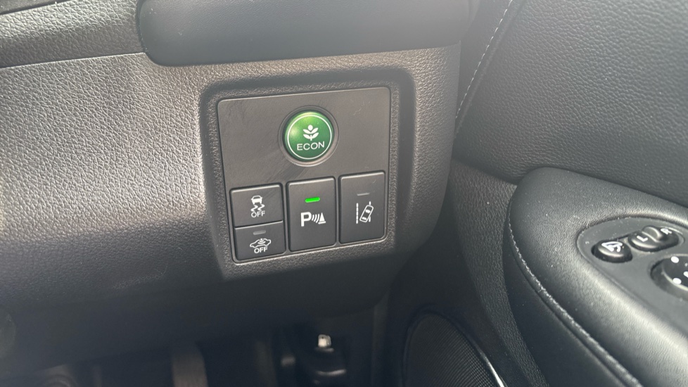 Honda HR-V 1.5 i-VTEC EX CVT 5dr Petrol Hatchback - Image 29