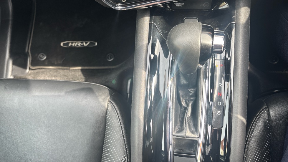 Honda HR-V 1.5 i-VTEC EX CVT 5dr Petrol Hatchback - Image 40