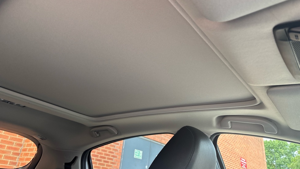 Honda HR-V 1.5 i-VTEC EX CVT 5dr Petrol Hatchback - Image 46