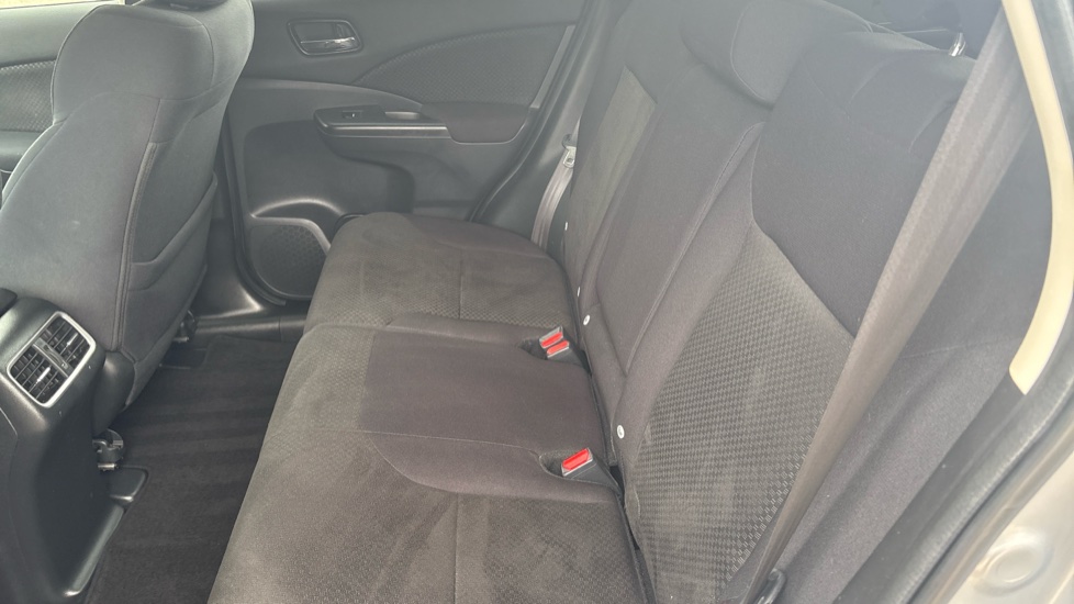Honda CR-V 1.6 i-DTEC 160 SE Plus 5dr Auto [Nav/DASP] Diesel Estate - Image 16