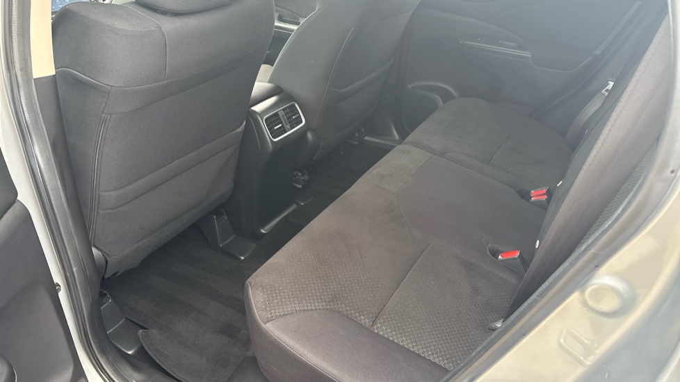 Honda CR-V 1.6 i-DTEC 160 SE Plus 5dr Auto [Nav/DASP] Diesel Estate - Image 40