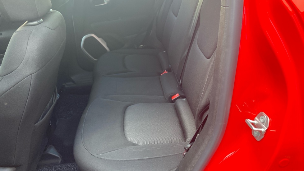 Jeep Renegade 1.0 T3 GSE Longitude 5dr Petrol Hatchback - Image 16
