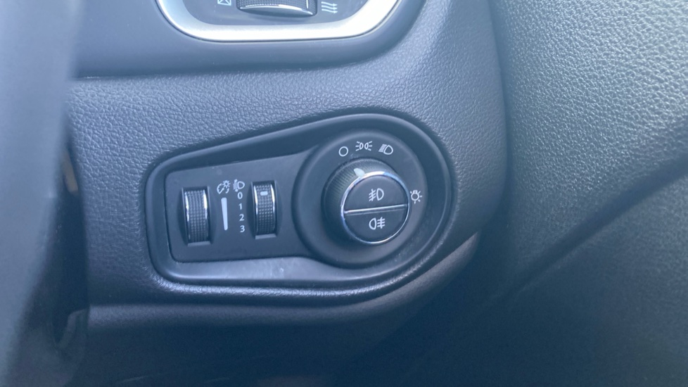 Jeep Renegade 1.0 T3 GSE Longitude 5dr Petrol Hatchback - Image 30