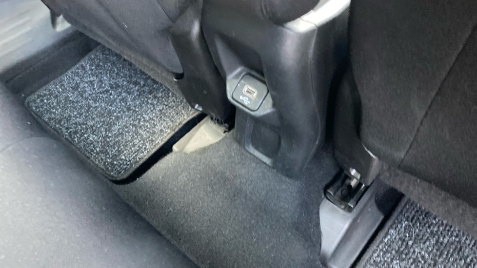Jeep Renegade 1.0 T3 GSE Longitude 5dr Petrol Hatchback - Image 39