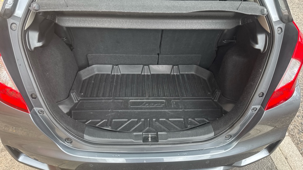 Honda Jazz 1.3 i-VTEC SE Navi 5dr CVT Petrol Hatchback - Image 4