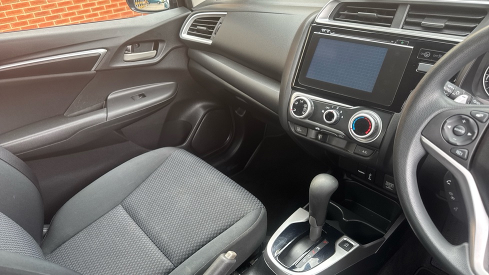 Honda Jazz 1.3 i-VTEC SE Navi 5dr CVT Petrol Hatchback - Image 14