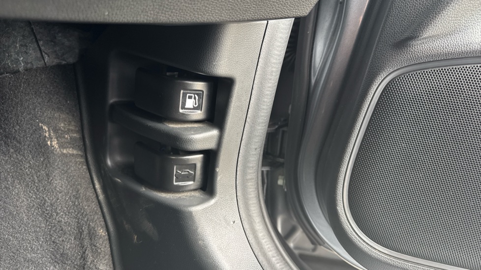 Honda Jazz 1.3 i-VTEC SE Navi 5dr CVT Petrol Hatchback - Image 25