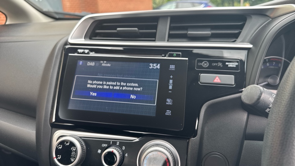 Honda Jazz 1.3 i-VTEC SE Navi 5dr CVT Petrol Hatchback - Image 33