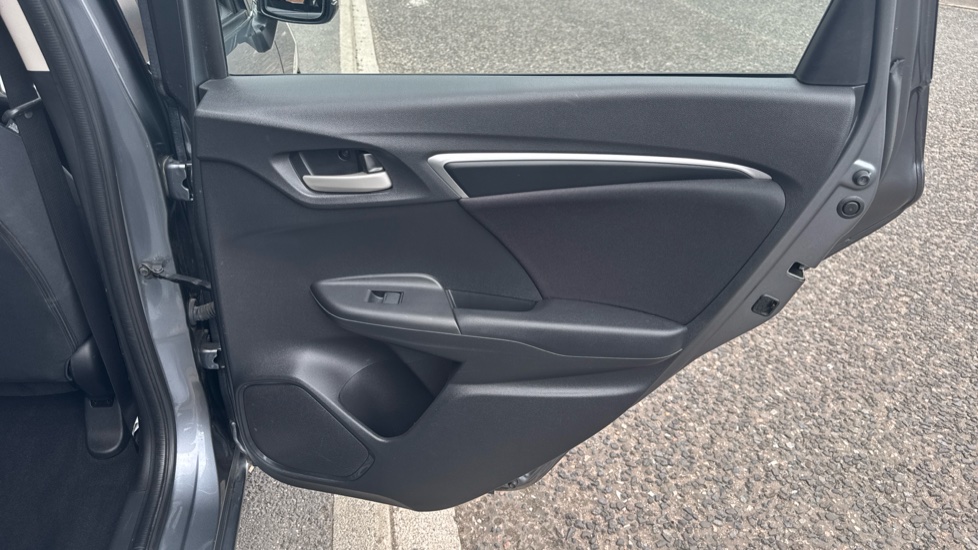 Honda Jazz 1.3 i-VTEC SE Navi 5dr CVT Petrol Hatchback - Image 35