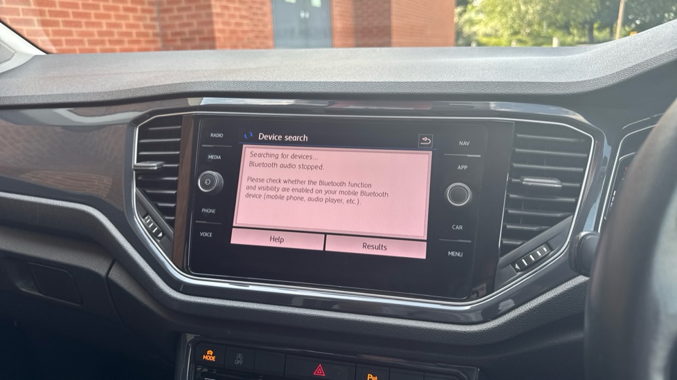 Volkswagen T-Roc 1.5 TSI EVO SEL 5dr Petrol Hatchback - Image 31
