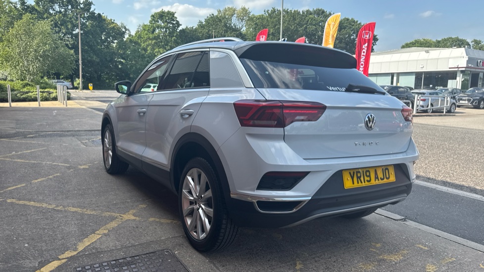 Volkswagen T-Roc 1.5 TSI EVO SEL 5dr Petrol Hatchback - Image 40