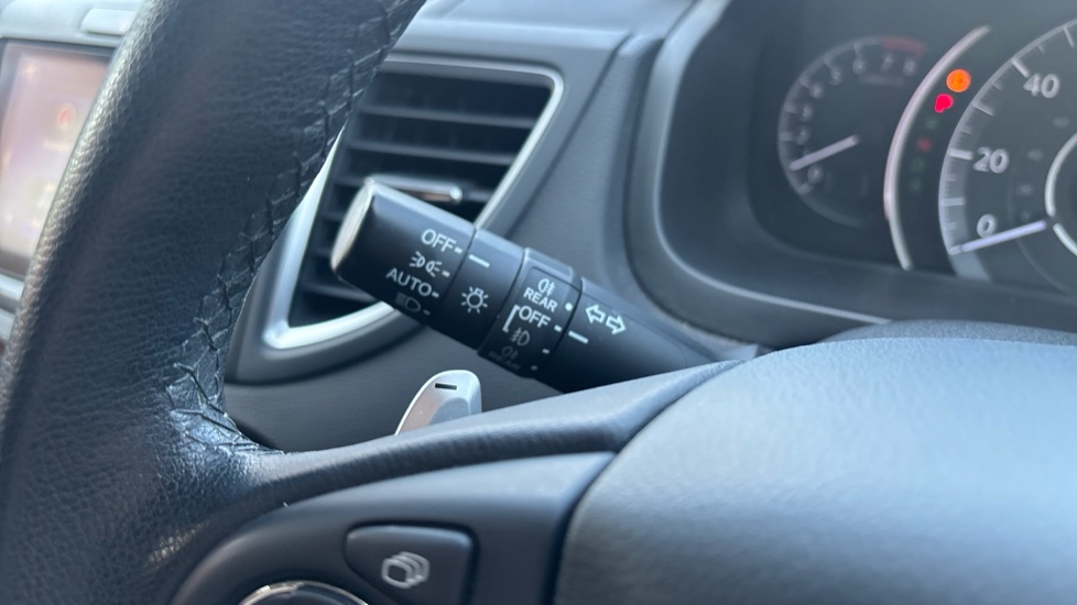 Honda CR-V 2.0 i-VTEC SE Plus 5dr Auto [Nav] Petrol Estate - Image 23