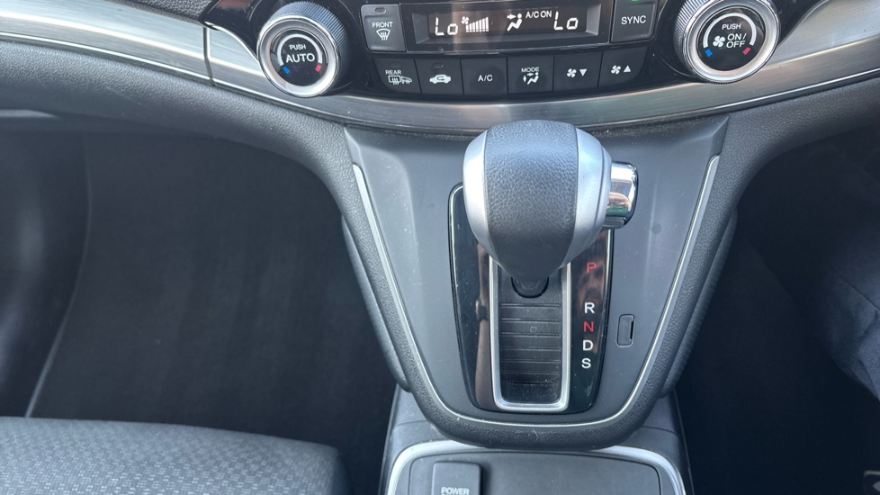 Honda CR-V 2.0 i-VTEC SE Plus 5dr Auto [Nav] Petrol Estate - Image 42