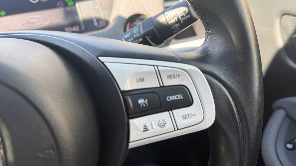 Honda Jazz 1.5 i-MMD Hybrid Crosstar EX 5dr eCVT Hybrid Hatchback - Image 18